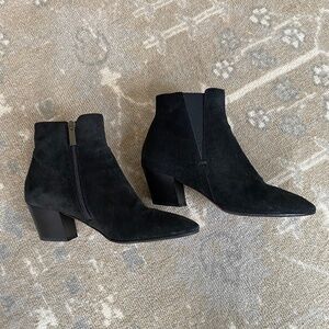 Aquatalia "Vero Cuoio" Black Suede Zipper Ankle Boots